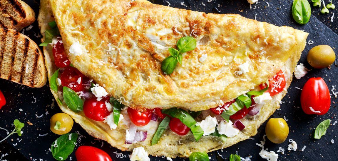 Omlet z warzywami w opiekaczu