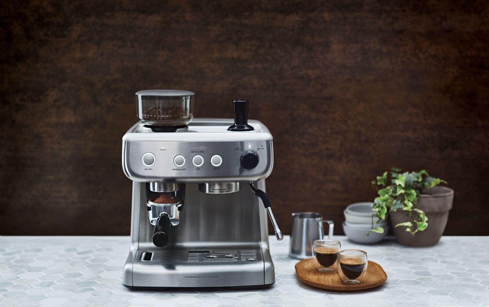 Kolbowy ekspres z młynkiem Barista Max 