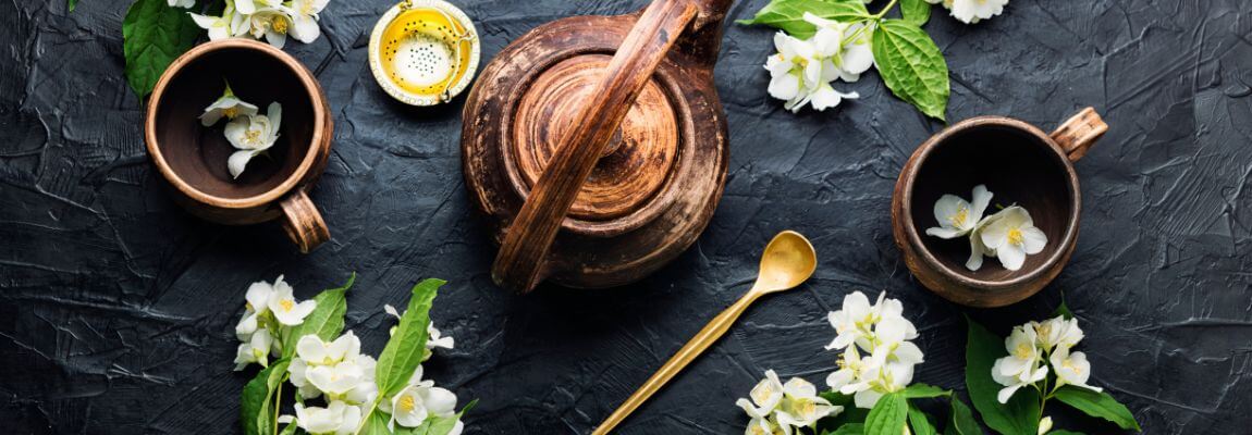 Napary ziołowe i kwiatowe: Odkryj Magię Aromatów i Smaków