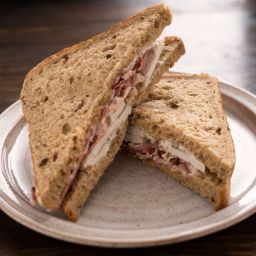 Kanapka Cezar na ciepło