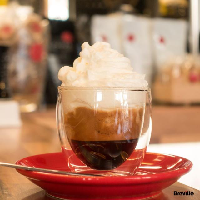 Espresso con panna